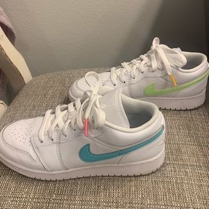 jordan 1 low sticker pack women's